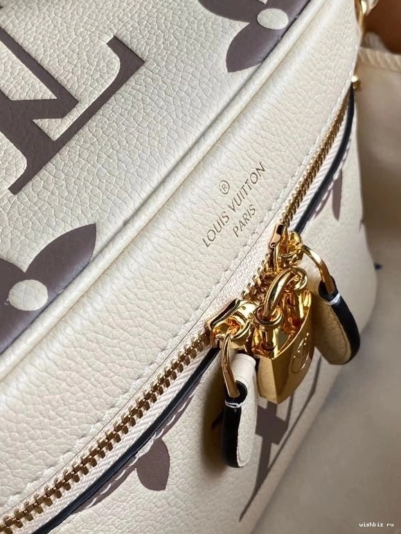 WIS LOUIS PM VANITY VUITTON 1227